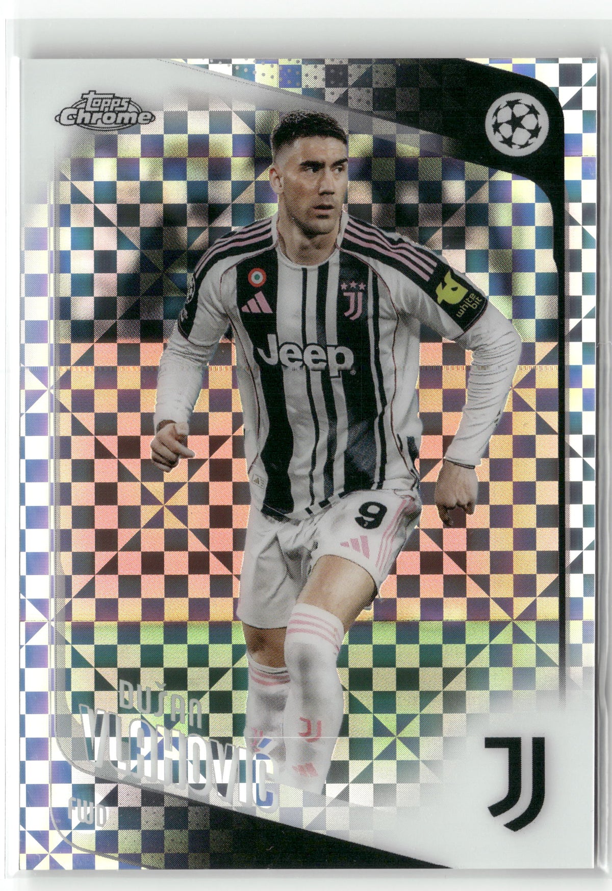 Fußball Dušan Vlahović 2025-26 Topps Chrome UEFA Champions League #175 X-Fractor Juventus Trading Card Original