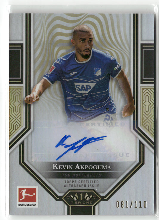 Fußball Kevin Akpoguma 2022/23 Topps Tier One Bundesliga #BMA-KAK Auto /110 TSG Hoffenheim Trading Card Original