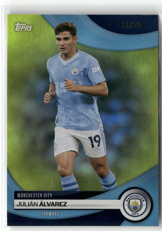 Fußball Julián Álvarez 2024 Topps Manchester City #24 Team Set /50 Manchester City Trading Card Original