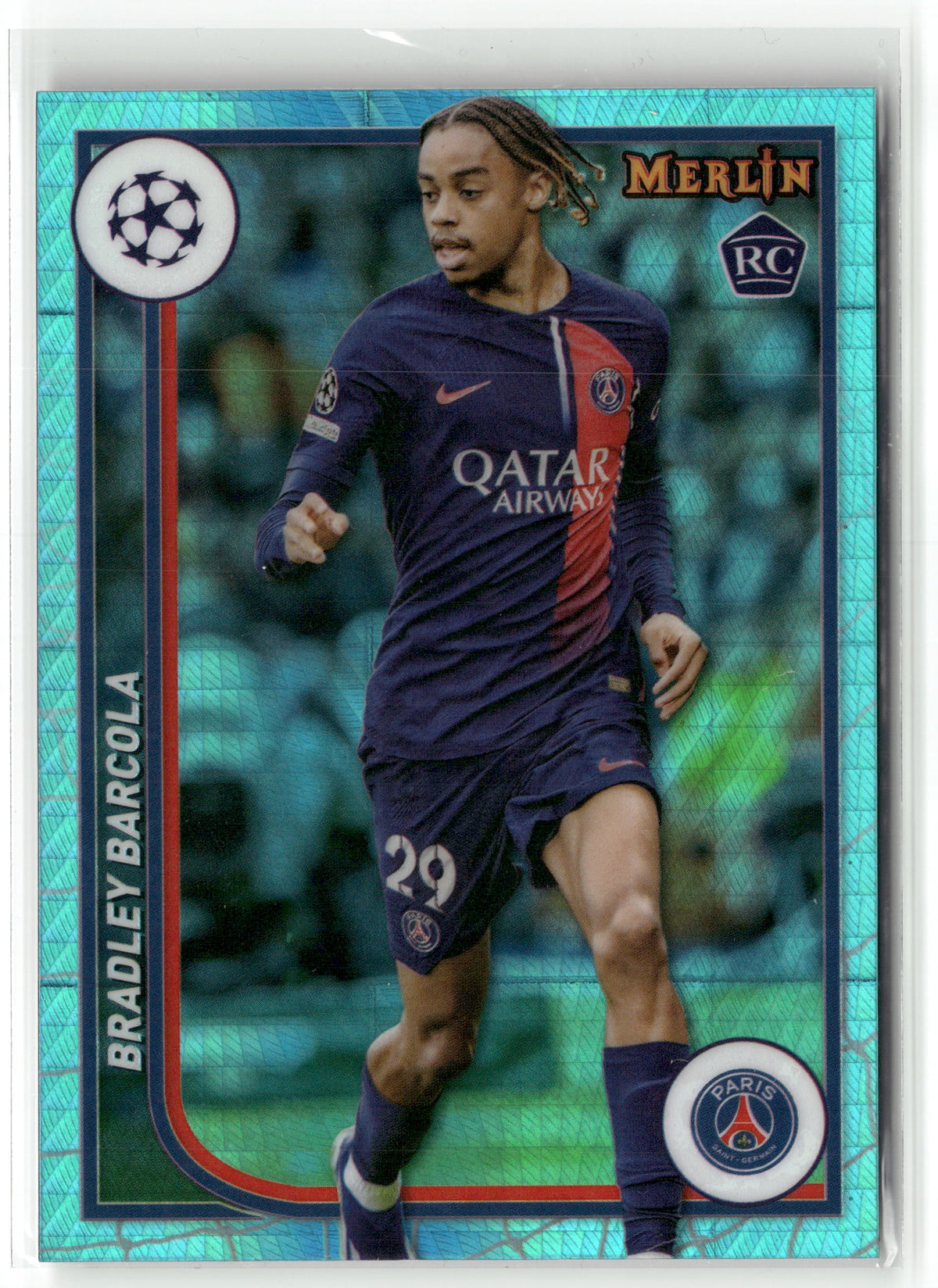 Fußball Bradley Barcola Topps Merlin Collections UEFA Champions League 2024-25 #96 Aqua Prism Refractor Rookie Card Paris Saint-Germain Rookie Card RC Trading Card Original