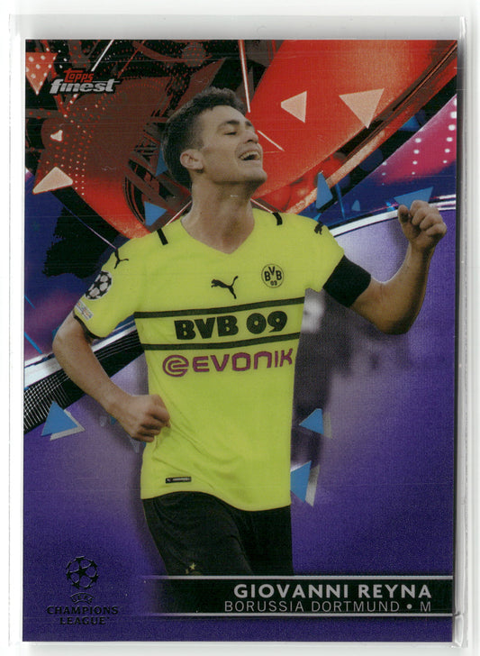 Fußball Giovanni Reyna Topps Finest UEFA Champions League 2021-22 #56 Purple /299 Borussia Dortmund Trading Card Original