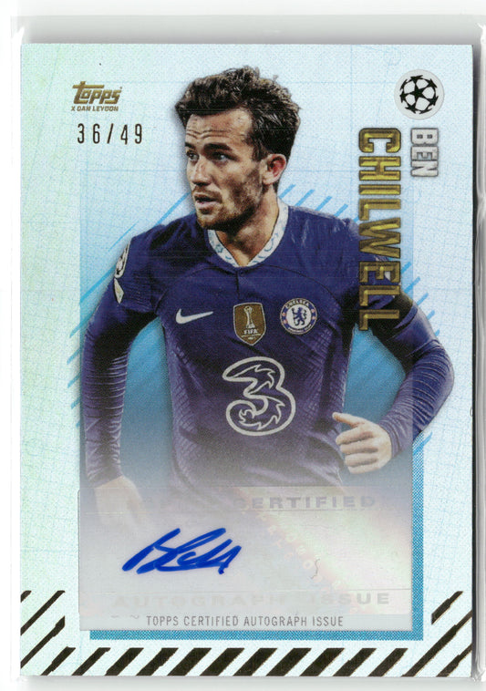 Fußball Ben Chilwell Topps x Dan Leydon UEFA Champions League 2023 Blue Auto /49 Chelsea Trading Card Original
