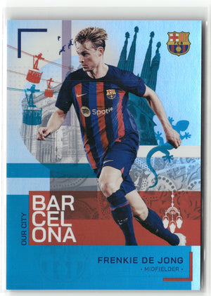 Fußball Frenkie De Jong Topps FC Barcelona Our City 2023 #27 Light Blue /175 FC Barcelona Trading Card Original