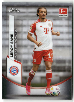 Fußball Leroy Sané 2023-24 Topps Chrome Bundesliga #84 FC Bayern München Trading Card Original