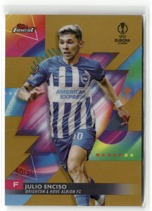 Fußball Julio Enciso 2023-24 Topps Finest UEFA Europa League #86 True Gold 50/50 Brighton & Hove Albion FC Trading Card Original