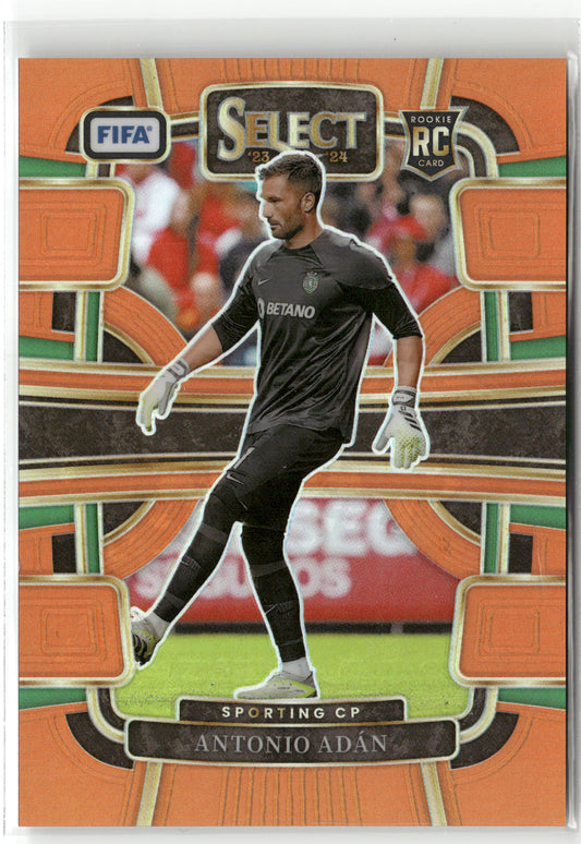 Fußball Antonio Adán 2023-24 Panini Select FIFA Soccer #48 True Orange Prizm /49 Sporting CP Rookie Card RC Trading Card Original