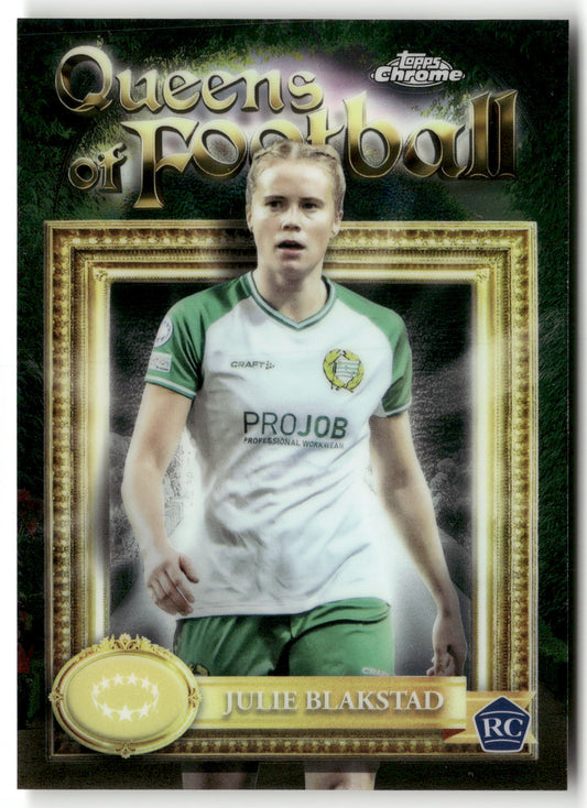 Fußball Julie Blakstad 2024-25 Topps Chrome UEFA Women's Champions League Queens of Football #QF-14 Hammarby IF Rookie Card RC Trading Card Original