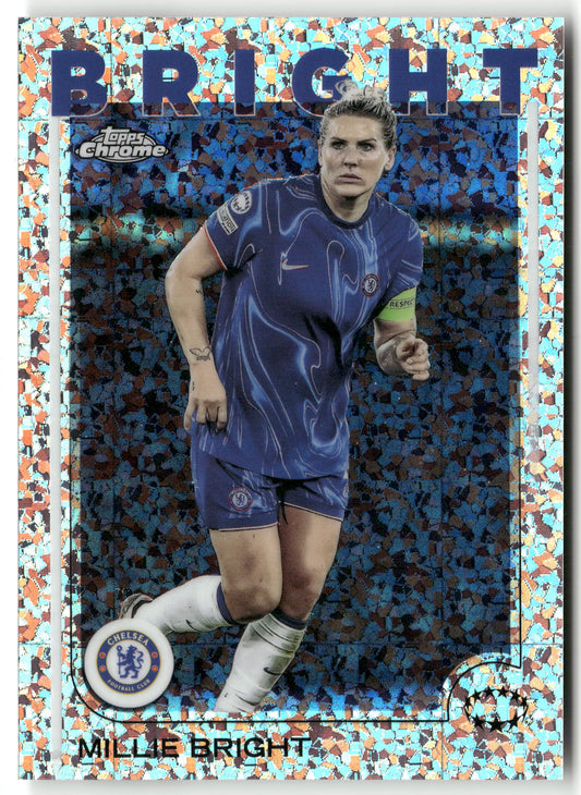 Fußball Millie Bright Topps Chrome Women's Champions League 2025 #19 Mini Diamond Chelsea FC Trading Card Original