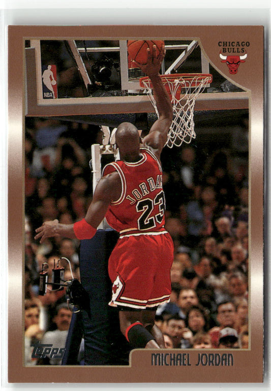 Basketball NBA Michael Jordan 1998-99 Topps #77 Chicago Bulls Trading Card Original