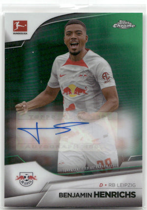 Fußball Benjamin Henrichs - 2022/23 Topps Chrome Bundesliga - True Green Auto /99 - RB Leipzig #BCA-BH Trading Card Original