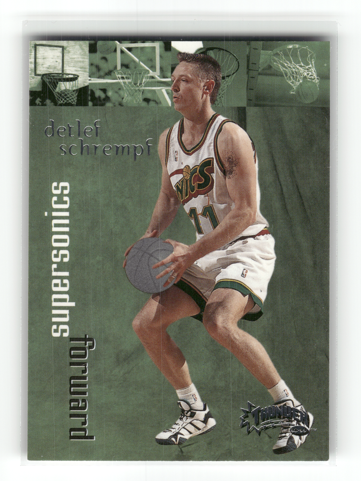 Basketball NBA Detlef Schrempf - 1998-99 Skybox Thunder - Seattle SuperSonics #27 Trading Card Original