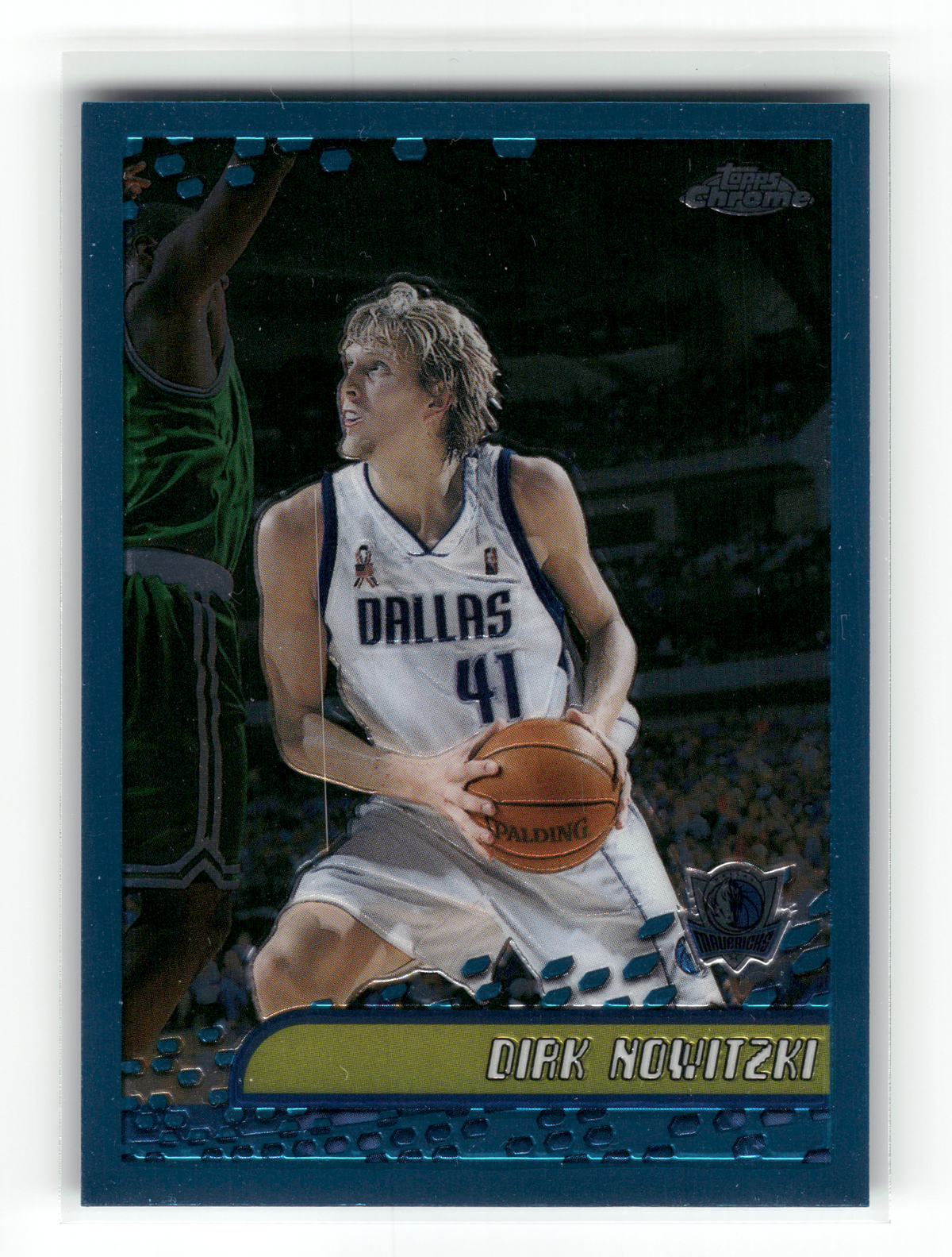 Basketball NBA Dirk Nowitzki - 2001-02 Topps Chrome - Blue Chrome - Dallas Mavericks #49 Trading Card Original