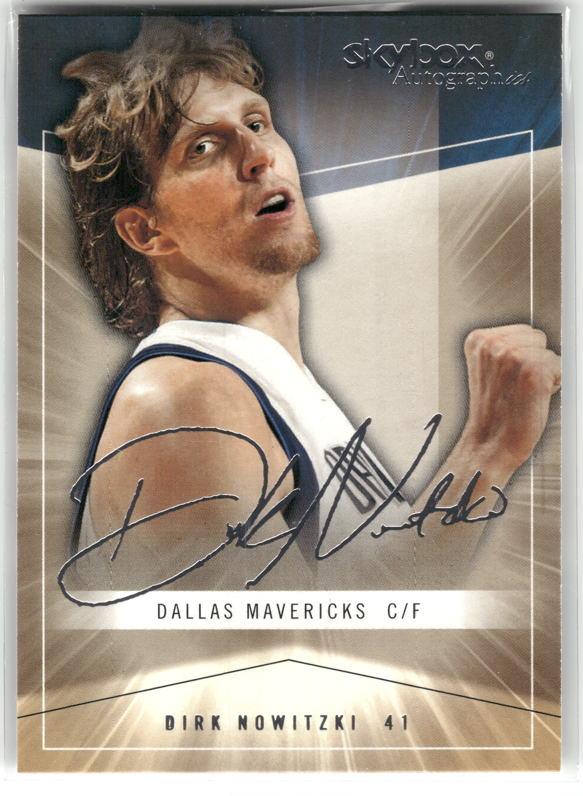 Basketball NBA Dirk Nowitzki - 2004-05 Skybox Autographics - Facsimile Printed Auto - Dallas Mavericks #16 Trading Card Original