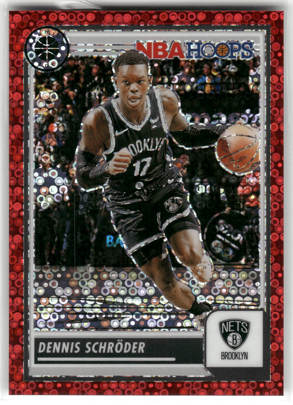 Basketball NBA Dennis Schröder - 2023-24 NBA Hoops Premium Stock - Red Fast Break Prizm /175 - Brooklyn Nets #153 Trading Card Original