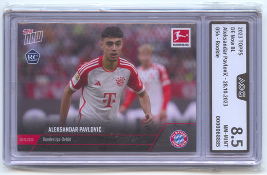 Fußball Aleksandar Pavlović 2023 Topps Now Bundesliga #054 FC Bayern München Rookie Card RC Trading Card Original