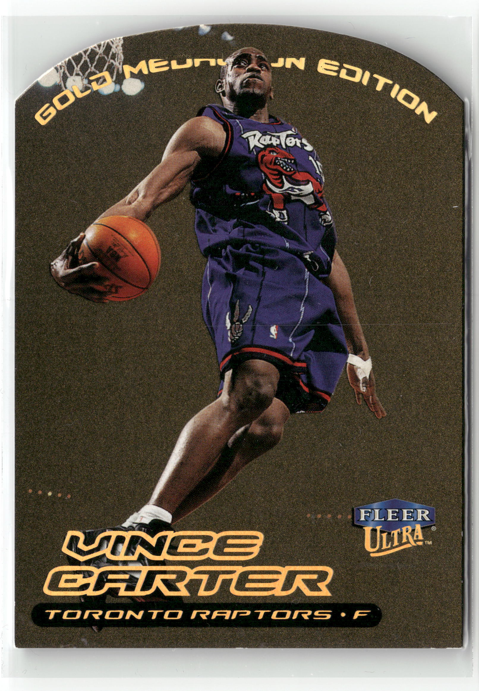 Basketball NBA Vince Carter 1999-00 Fleer Ultra Gold Medallion Edition #16 Gold Medallion Edition (Medallion leicht abgenutzt) Toronto Raptors Trading Card Original