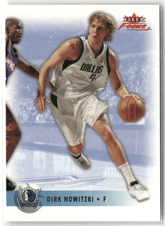 Basketball NBA Dirk Nowitzki 2003-04 Fleer Focus #41 Dallas Mavericks Trading Card Original