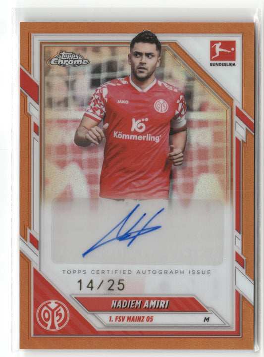 Fußball Nadiem Amiri 2025-26 Topps Chrome Bundesliga #BA-NAM True Orange Auto 14/25 1. FSV Mainz 05 Trading Card Original