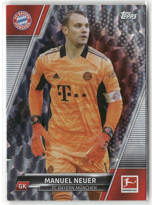 Fußball Manuel Neuer 2021-22 Topps Bundesliga #153 Speckle Foil FC Bayern München Trading Card Original